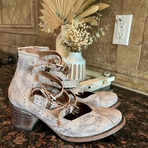 Freebird by Steven Snakeskin Felicity boots